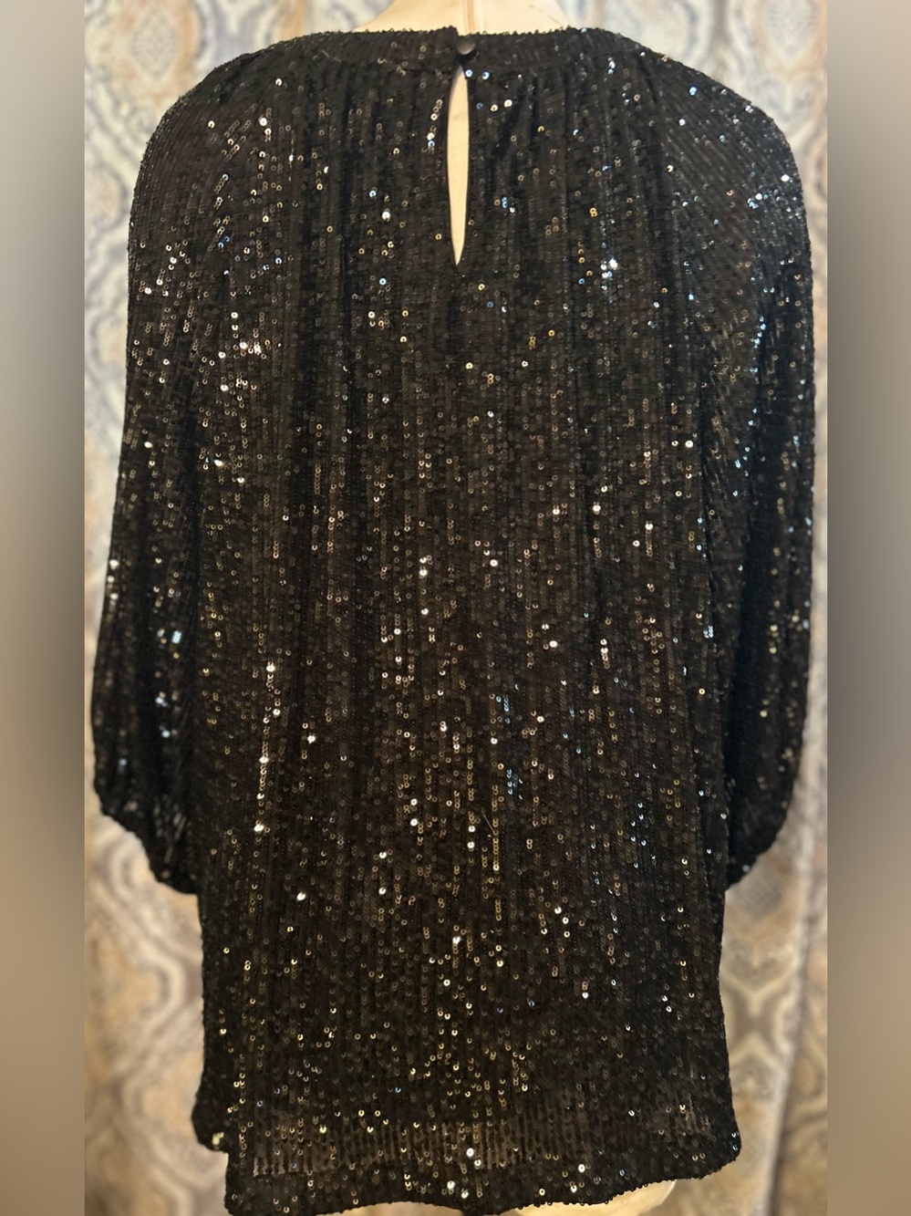 Vince Camuto Black Sequin Long Sleeve Tunic Too - Picture 4 of 9
